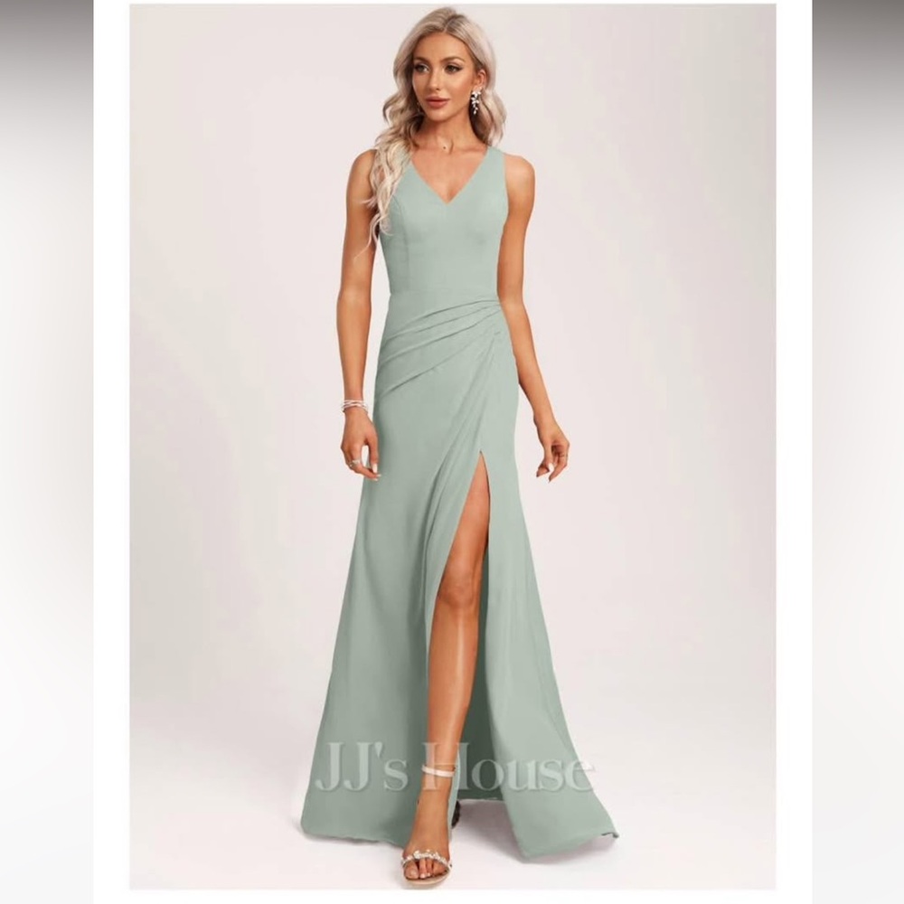 JJ’s house A-line V-Neck Floor-Length Chiffon Dress - Picture 2 of 8